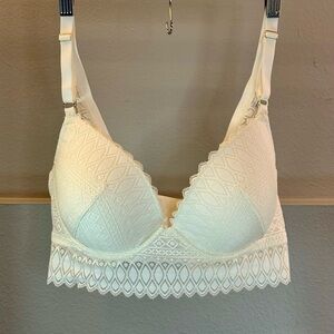 Delicate Lace Bra in Cream